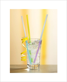 Color changing straw